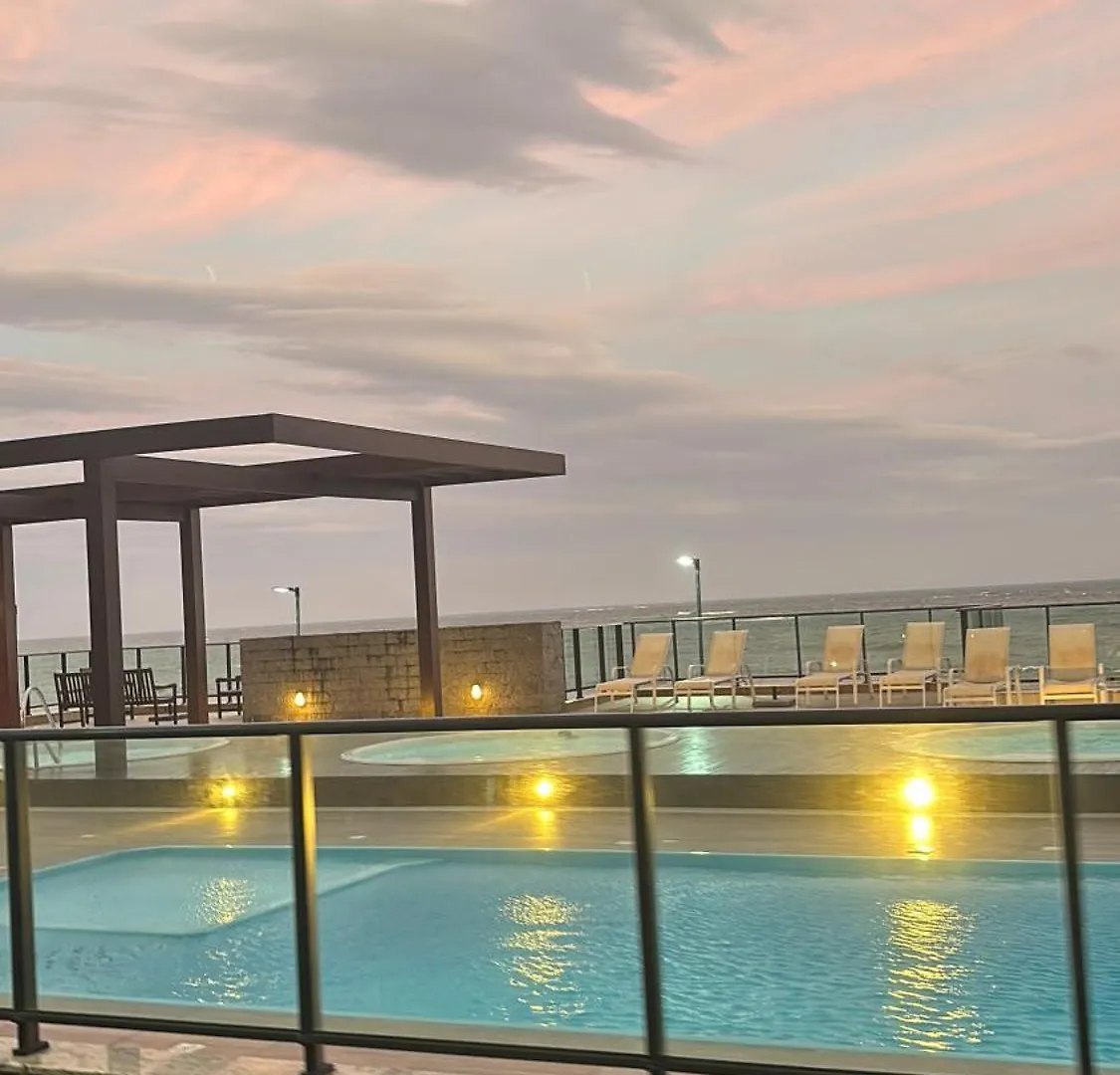 Apartamento Frente Mar, Churrasqueira, Piscina, Jacuzzi, 20 Minutos Do Beto Carrero Barra Velha  0*, Barra Velha (Santa Catarina)